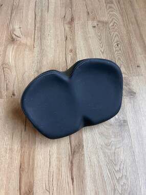 Schwinn Comfort Noseless Bicycle Saddle Seat